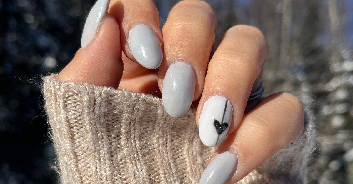 22 Nail Ideas for August That Will Slow Burn the Rest of Summer